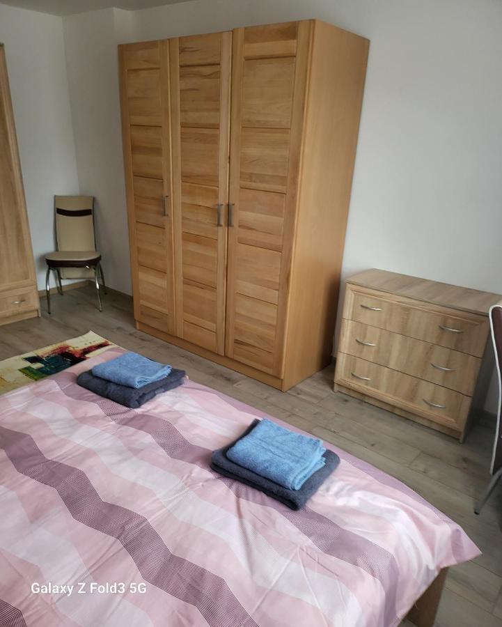 דירות Apartament In Bucovina, Campulung Moldovenesc, Impecabil . מראה חיצוני תמונה